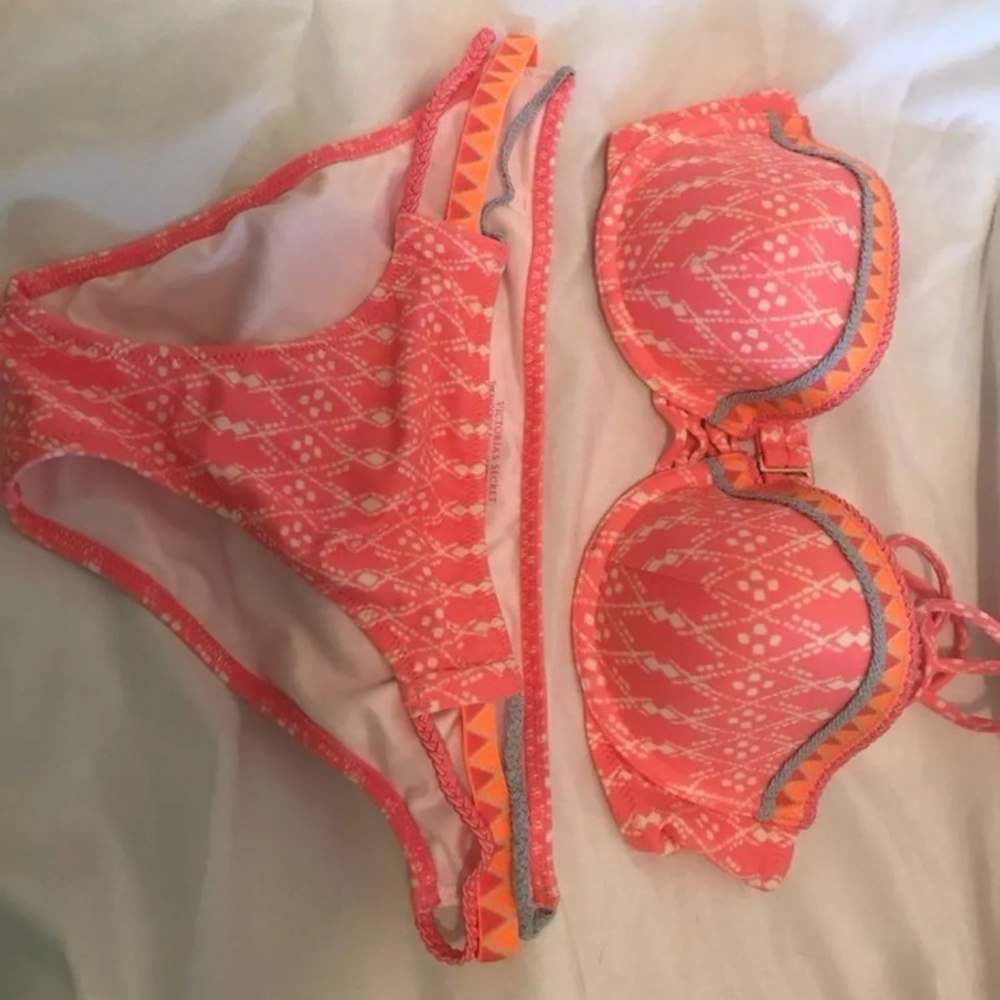 NWOT Victoria Secret bathingsuit